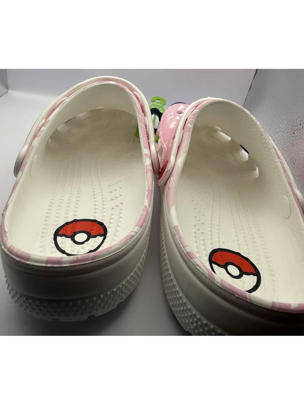 Pokémon x Crocs Jigglypuff Classic Men's 9 / Women's 11 Pink/White Clogs